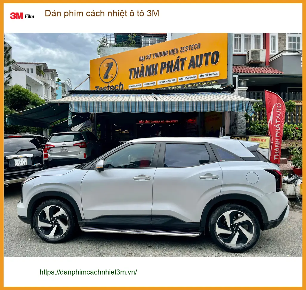 Anh Tấn dán phim cách nhiệt 3M cho Hyundai Accent tại Quận 5 để chống nóng hiệu quả ảnh thực tế 3