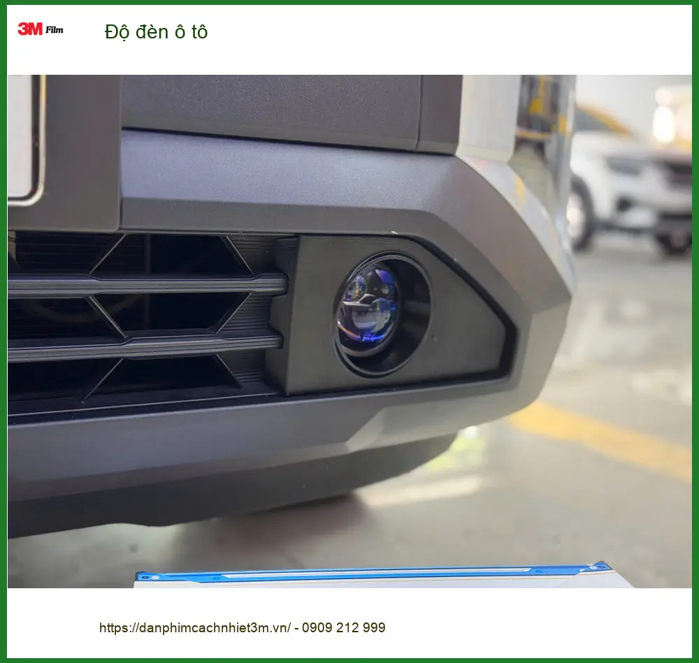 Chị Thảo độ đèn ô tô Ford Everest tại Hóc Môn để cải thiện tầm nhìn ban đêm ảnh thực tế 4