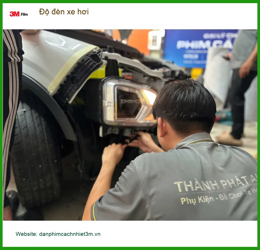 Anh Khải độ đèn Hyundai Creta Quận 3 vì đèn zin mờ, khó nhìn đường