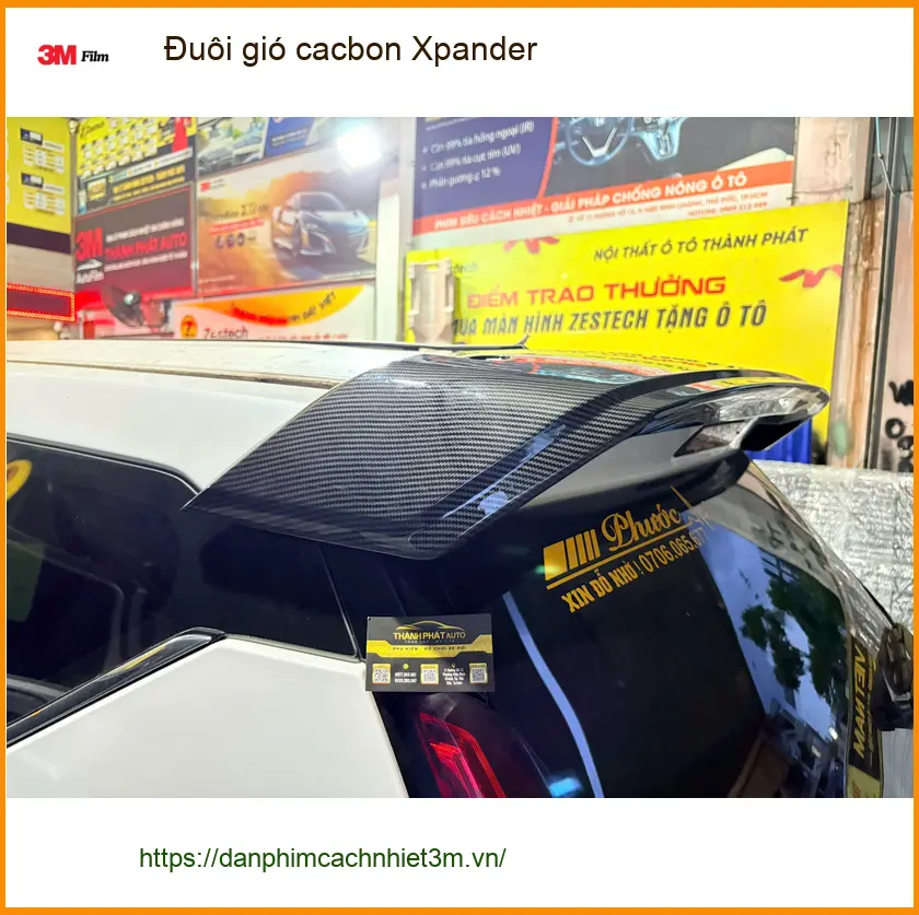 Anh Tuấn Khang lắp đuôi gió cacbon Xpander Quận 3 để xe thể thao hơn