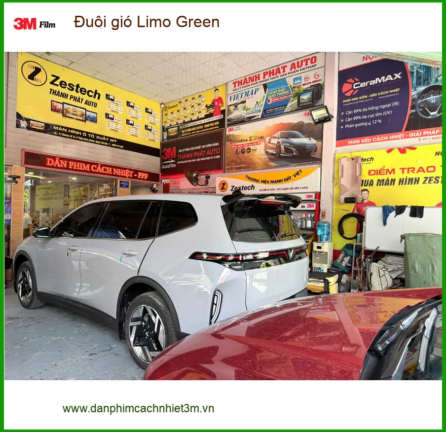 Anh Vĩnh lắp Đuôi gió Limo Green cho Civic tại Quận Tân Phú để xe thêm cá tính