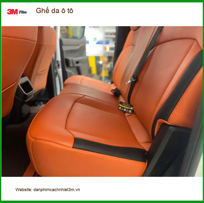 Chú Lực bọc ghế da ô tô cho Hyundai Santa Fe vì muốn nâng cấp không gian xe ở Thủ Đức ảnh thực tế 3