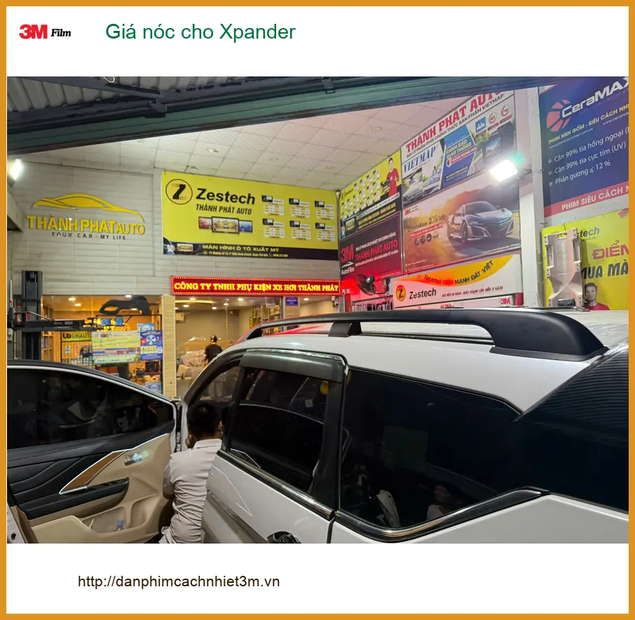 Chú Nhật lắp giá nóc cho Xpander tại Quận 10 vì cần chỗ chứa đồ cho chuyến đi dài ảnh thực tế 3