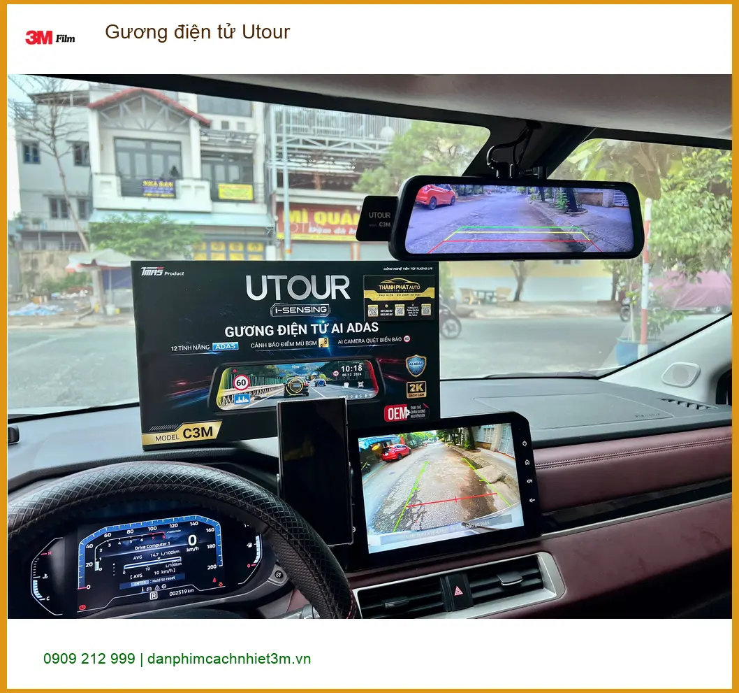 Chú Bách lắp Gương điện tử Utour cho Kia K3 ở Quận 9 để lái xe an toàn hơn.