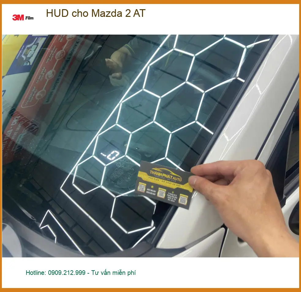 Anh Cường lắp HUD cho Mazda 2 AT tại Quận 2 để hiển thị thông tin rõ ràng hơn ảnh thực tế 4