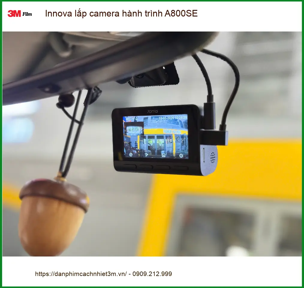 Anh Khang lắp camera hành trình A800SE cho Innova tại Quận Thủ Đức ảnh thực tế 4
