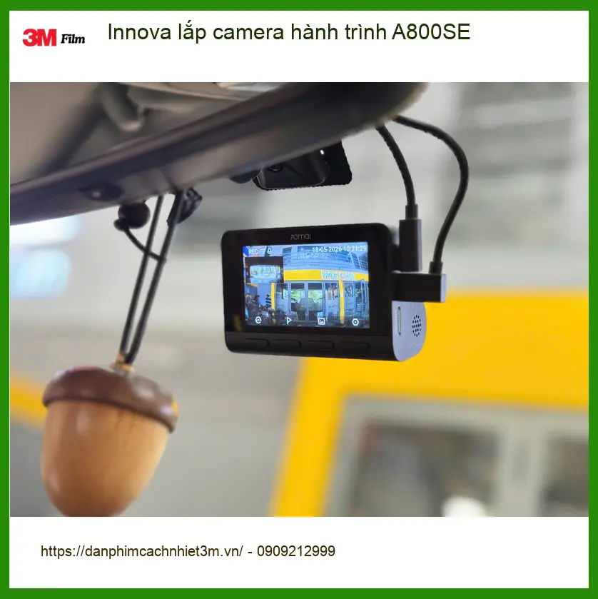 Anh Quang lắp camera hành trình A800SE cho Innova ở Quận 7 ảnh thực tế 2