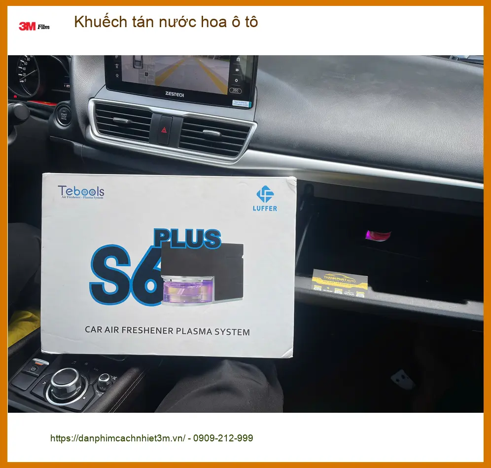 Anh Việt lắp khuếch tán nước hoa ô tô Honda HR-V tại Quận 10 để xe luôn thơm mát ảnh thực tế 2