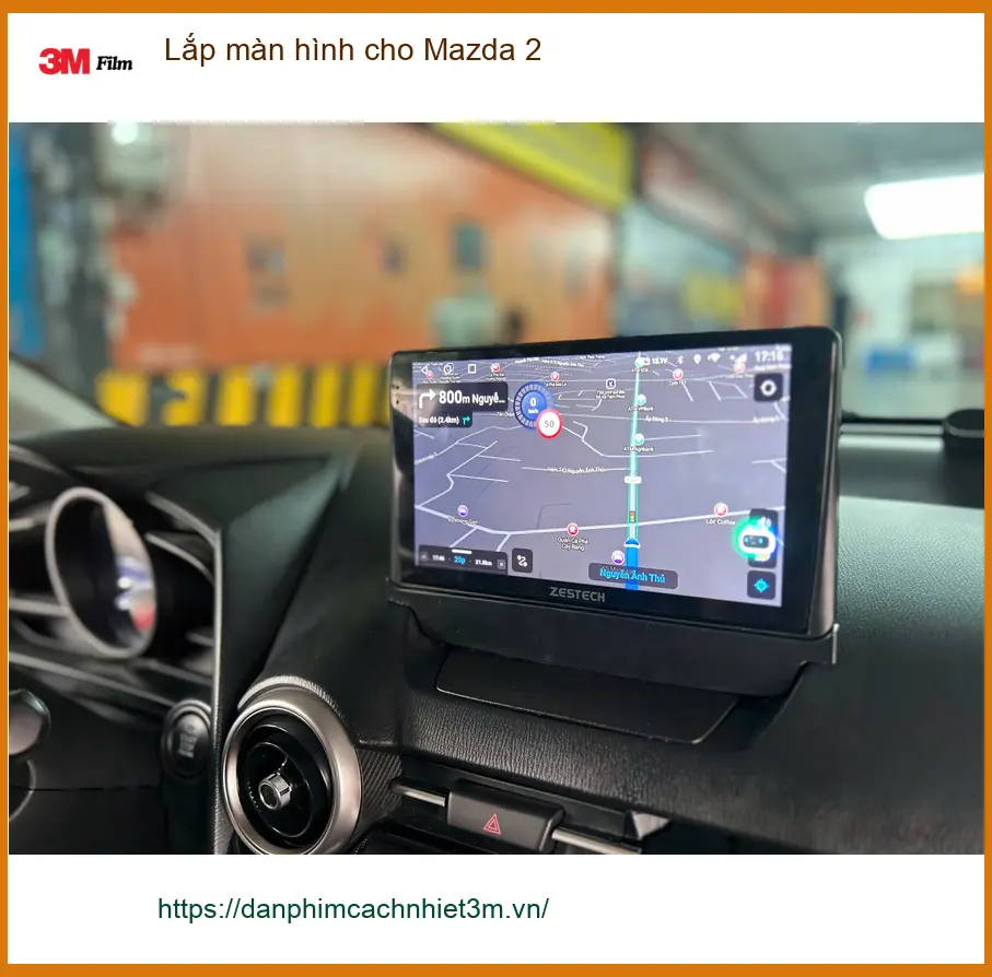 Chị Thảo lắp màn hình cho Mazda 2 Quận Bình Tân vì màn zin thiếu tính năng giải trí ảnh thực tế 2