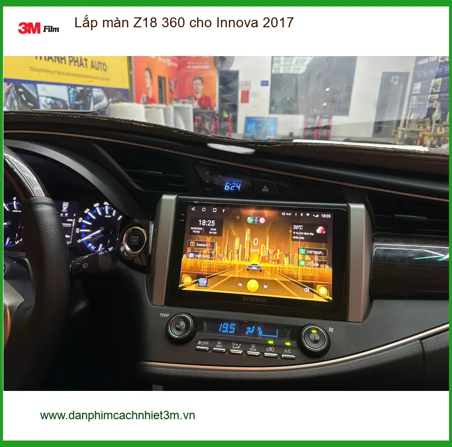 Anh Đình lắp màn Z18 360 cho Innova 2017 tại Quận 10 để lái xe an toàn hơn