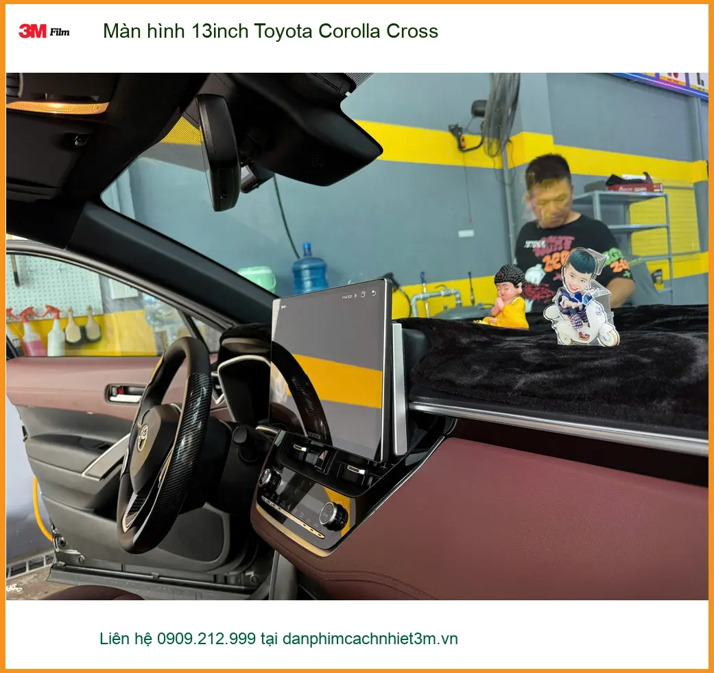 Anh Khải nâng cấp màn hình 13inch cho Toyota Corolla Cross tại Quận 7 để giải trí tiện lợi hơn ảnh thực tế 5