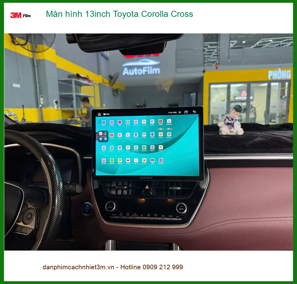 Anh Minh lắp màn hình 13inch Toyota Corolla Cross Hóc Môn xem bản đồ rõ hơn ảnh thực tế 4