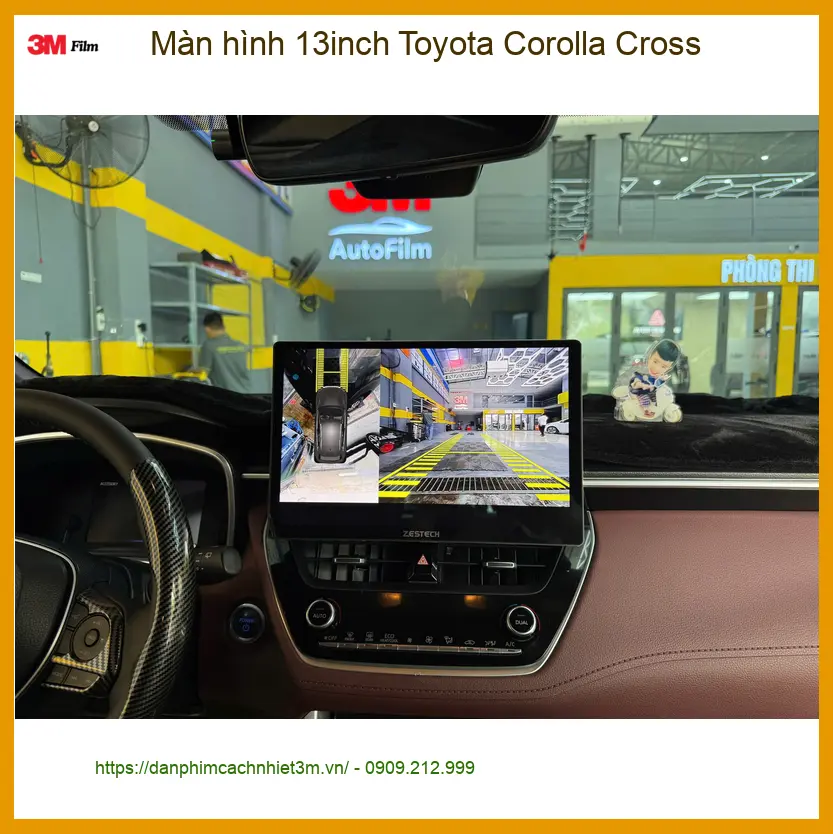 Chị Thảo Vân nâng cấp màn hình 13inch Toyota Corolla Cross tại Bình Chánh uy tín