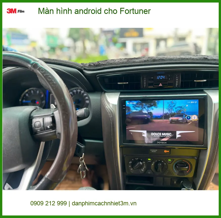 Anh Quang lắp màn hình android cho Fortuner tại Quận 8 để nâng cao trải nghiệm giải trí