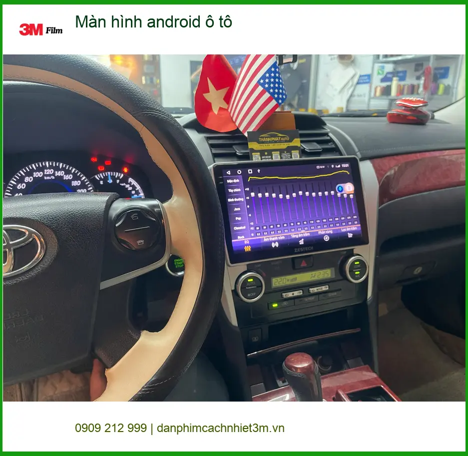 Anh Bách lắp màn hình android ô tô cho VinFast Lux A2.0 tại Hóc Môn để trải nghiệm lái tốt hơn