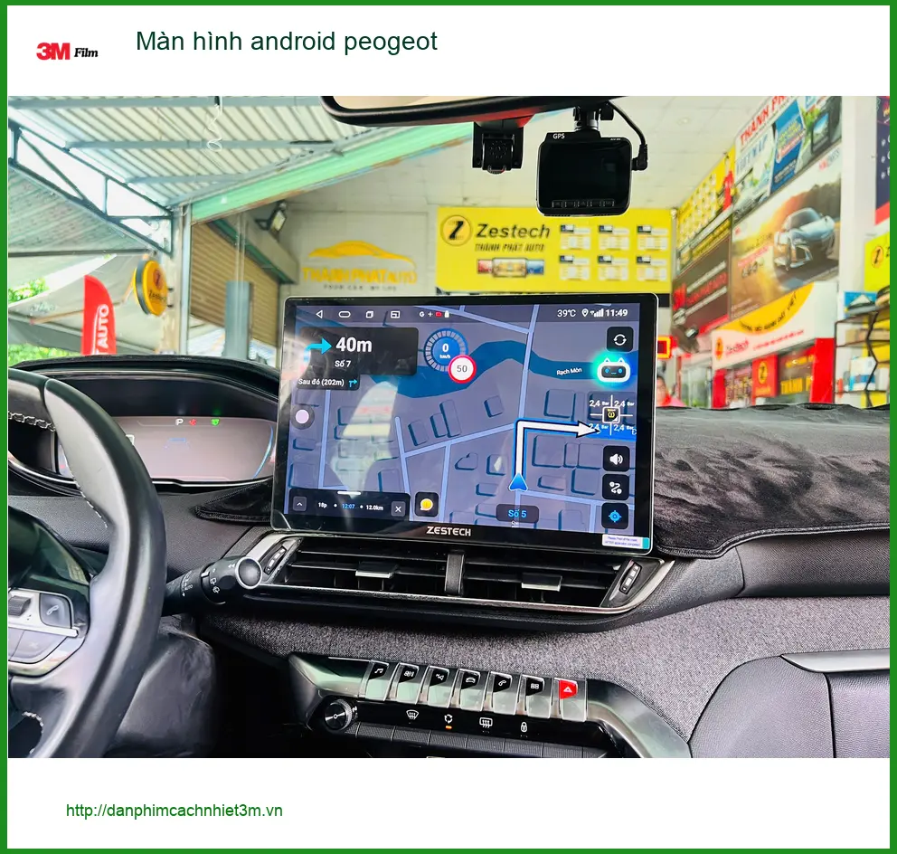 Chị Thảo lắp màn hình Android Peugeot 3008 tại Quận 6 để tiện dẫn đường và giải trí ảnh thực tế 3