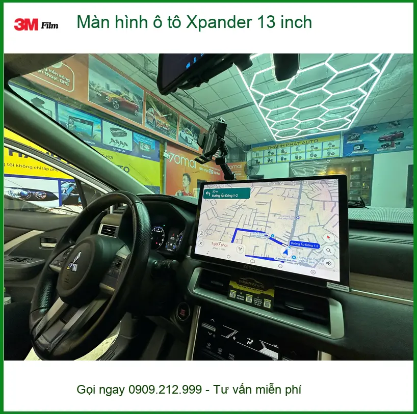 Anh Minh Khôi lắp màn hình ô tô Xpander 13 inch tại Quận Bình Thạnh ảnh thực tế 2