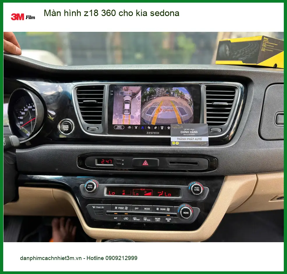 Anh Khải nâng cấp màn hình Z18 360 cho Kia Sedona tại Quận 10 để lái xe an toàn