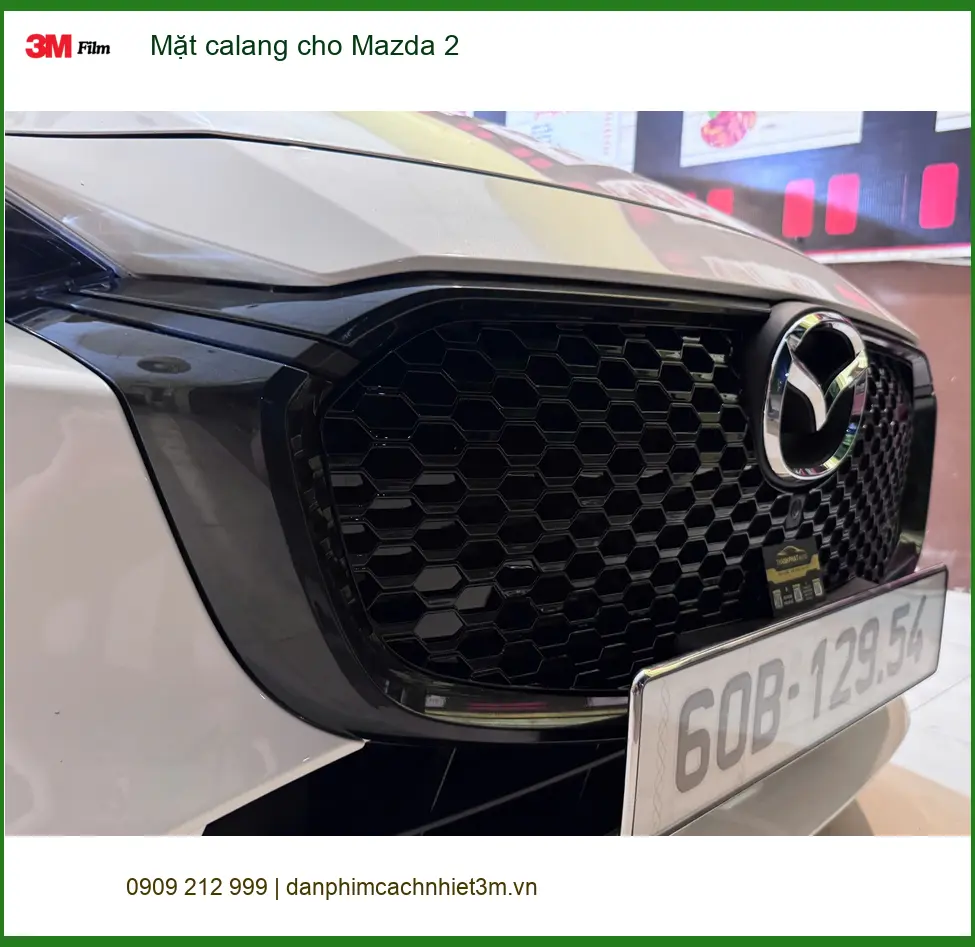 Anh Kiệt độ mặt calang cho Mazda 2 tại Quận 6 để xe thêm phần thể thao ảnh thực tế 3