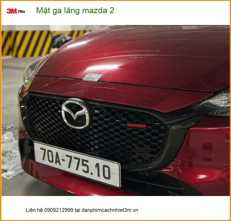 Anh Minh nâng cấp Mặt ga lăng Mazda 2 tại Quận 1 để xe thêm sang trọng