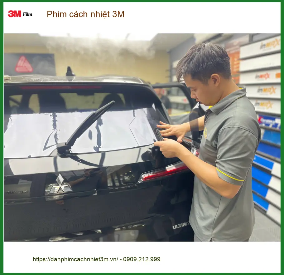 Anh Kiên dán phim cách nhiệt 3M cho Hyundai Accent tại Quận 6 để chống nóng hiệu quả ảnh thực tế 3