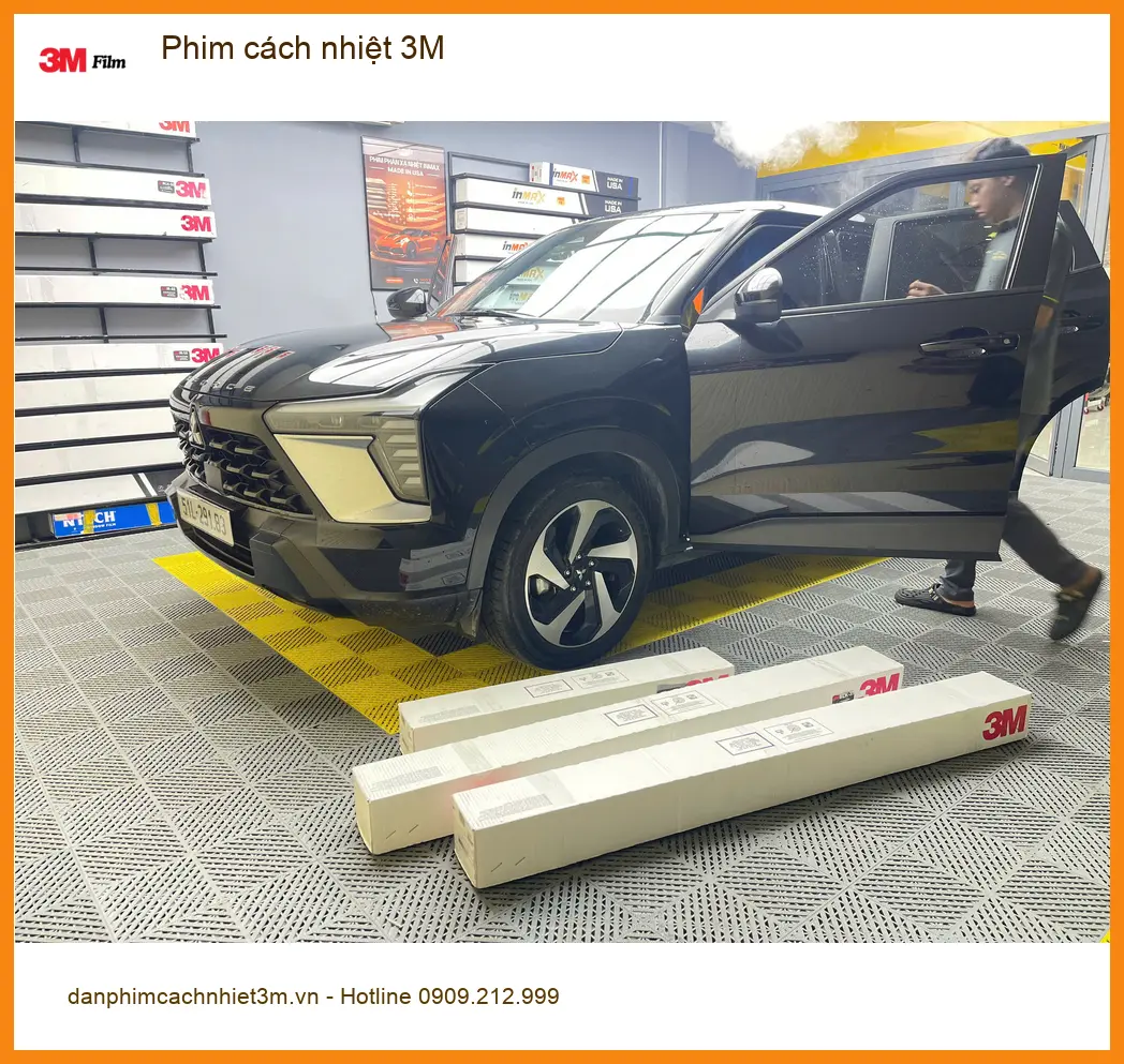 Chú Tấn dán phim cách nhiệt 3M cho Mazda 3 tại Quận Cần Giờ chống nắng nóng ảnh thực tế 2