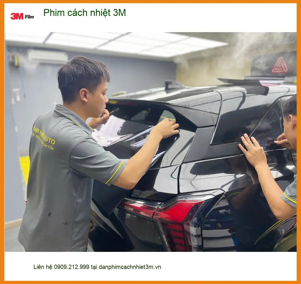 Chú Tấn dán phim cách nhiệt 3M cho Mazda 3 tại Quận Cần Giờ chống nắng nóng ảnh thực tế 4
