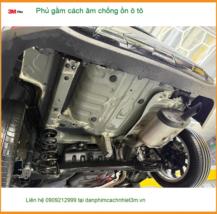 Anh Bình An phủ gầm cách âm chống ồn ô tô cho Kia K3 tại Quận 9