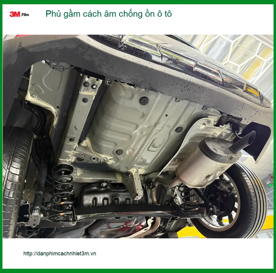 Anh Quân phủ gầm cách âm chống ồn Kia K3 tại Quận 12 để xe đi êm hơn ảnh thực tế 2