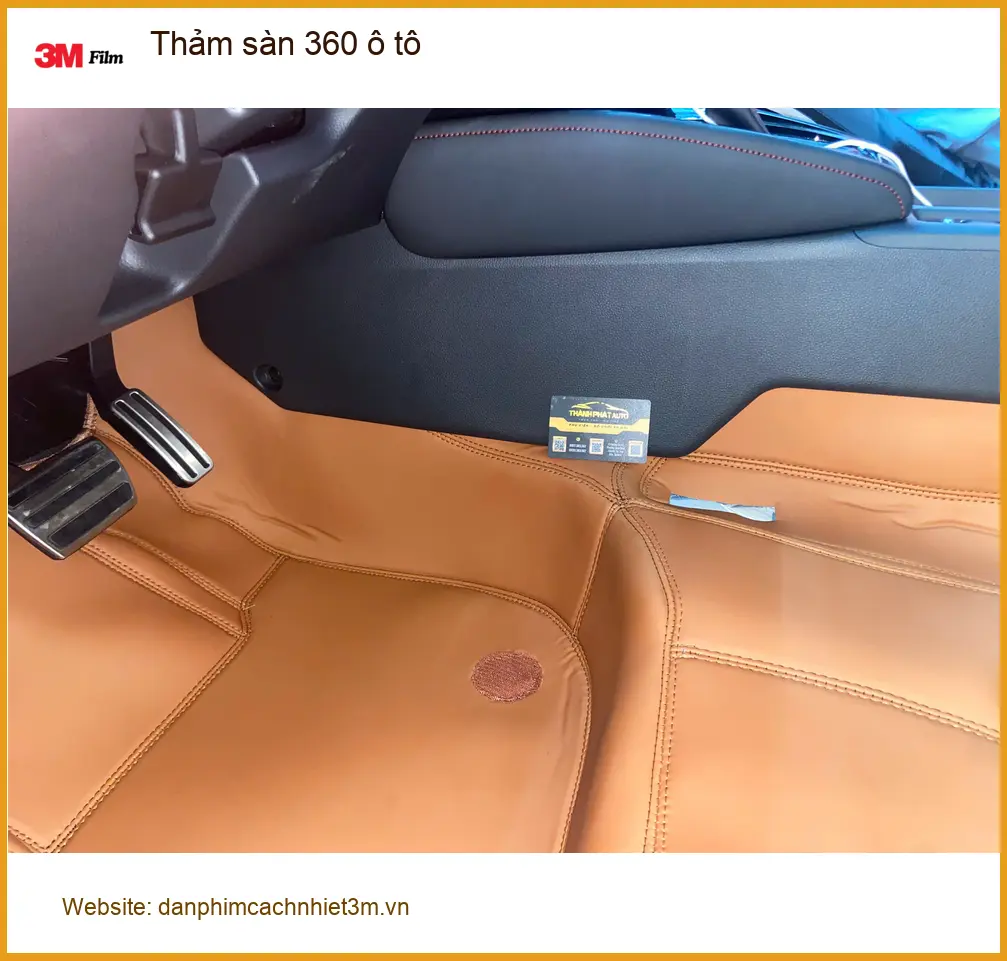 Cô Mai lắp thảm sàn 360 ô tô cho Ford Everest Quận 9 ảnh thực tế 4