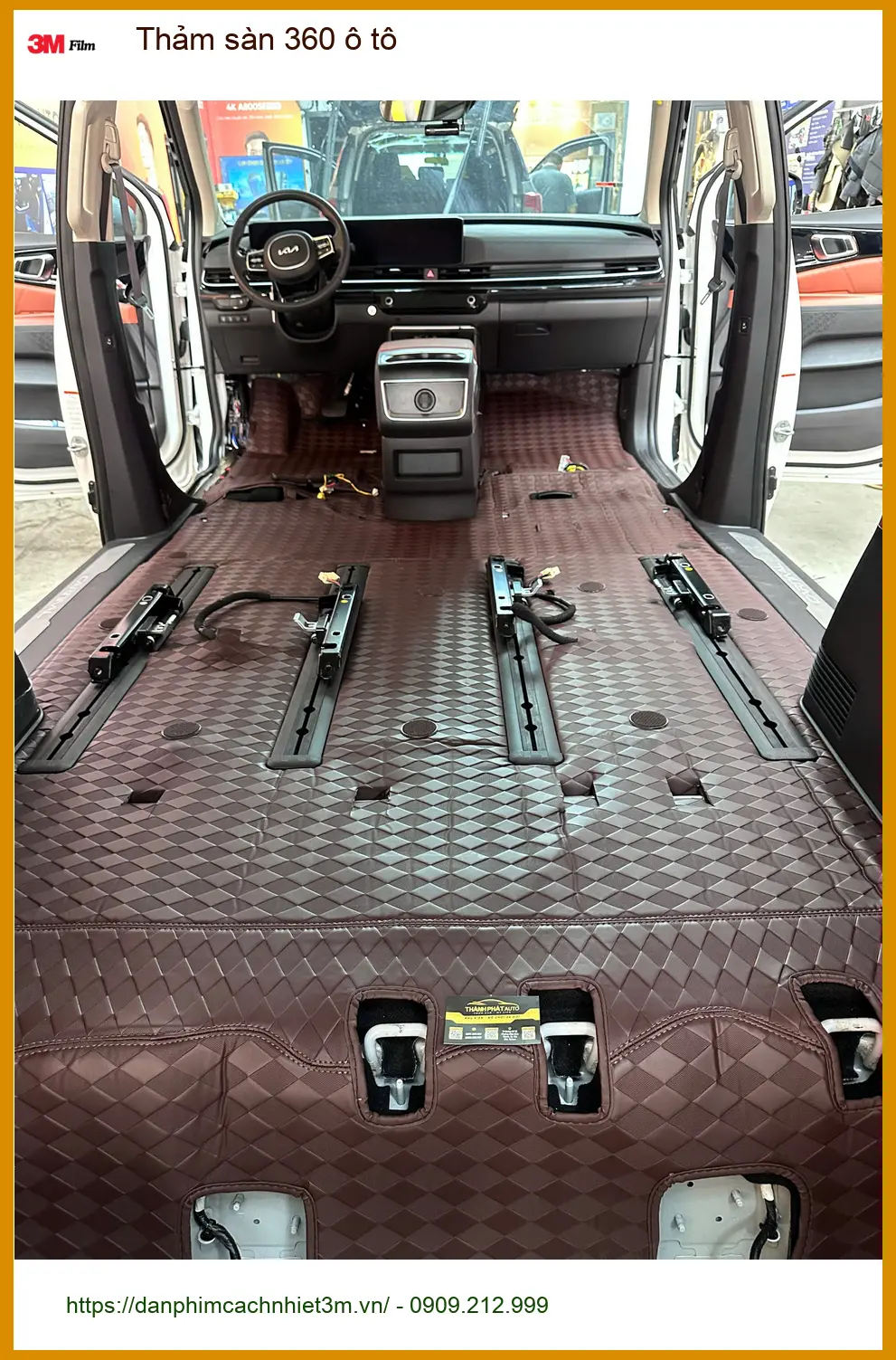 Anh Kiệt thay thảm sàn 360 ô tô cho Hyundai Creta tại Quận 4 để nội thất luôn sạch đẹp ảnh thực tế 3