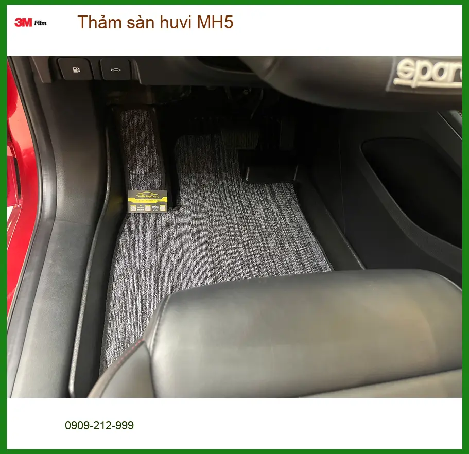 Anh Minh lắp thảm sàn Huvi MH5 cho Toyota Camry tại Quận 1 vì thảm cũ khó vệ sinh ảnh thực tế 4