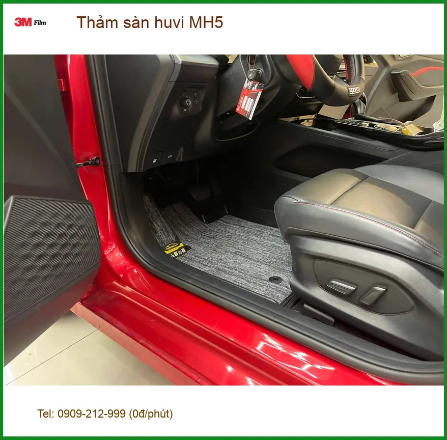 Anh Minh lắp thảm sàn Huvi MH5 cho Toyota Camry tại Quận 1 vì thảm cũ khó vệ sinh ảnh thực tế 5