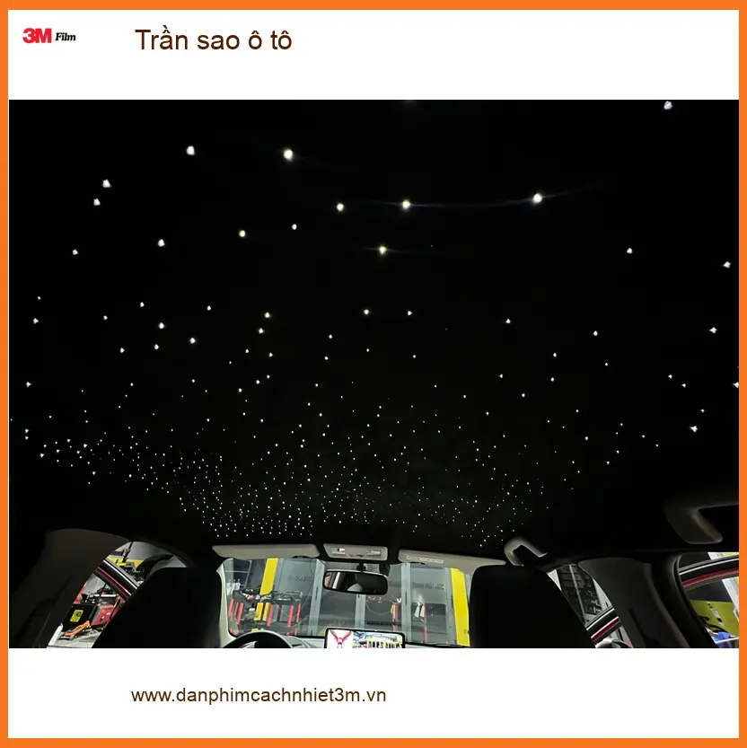 Chị Bích lắp trần sao ô tô cho Toyota Camry tại Phú Nhuận thêm phần đẳng cấp