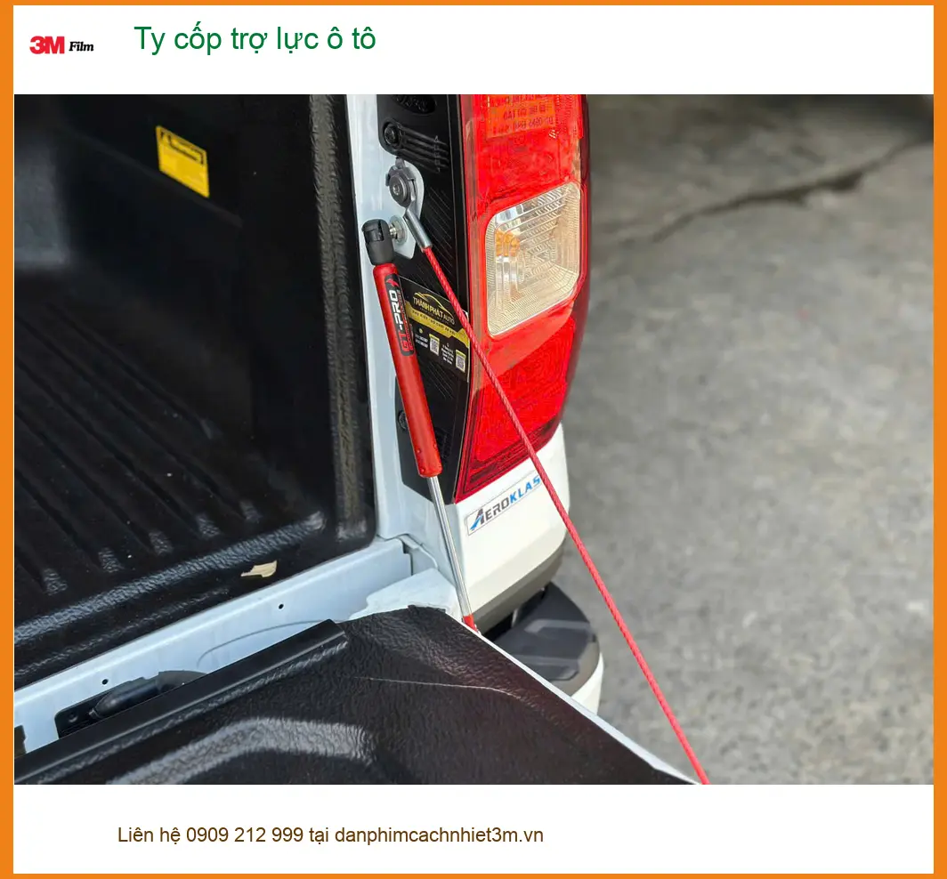 Anh Khang lắp ty cốp trợ lực ô tô Honda CRV tại Quận 8 cốp nhẹ hơn ảnh thực tế 3