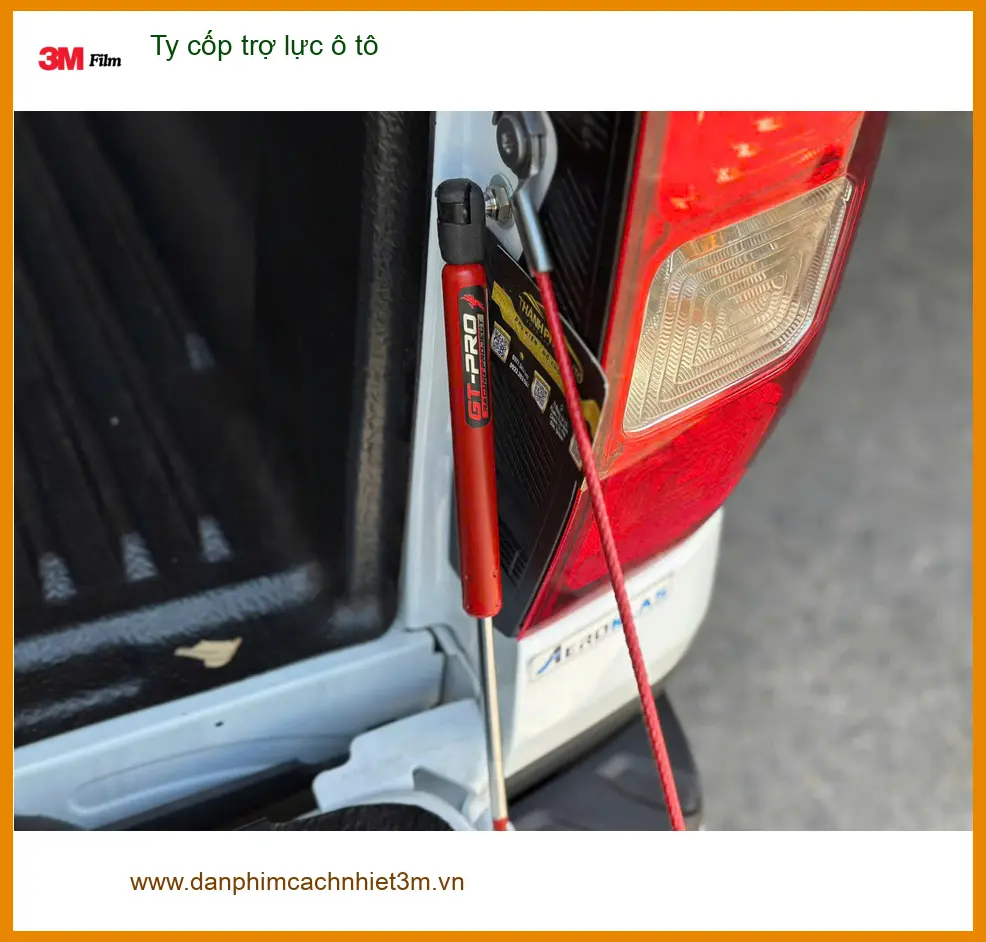 Dịch vụ lắp ty cốp trợ lực ô tô cho Chú Minh Hyundai Santa Fe tại Quận Tân Bình ảnh thực tế 2