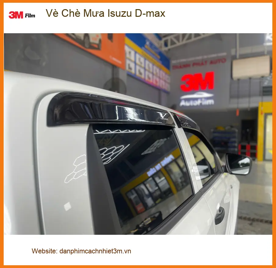 Anh Minh lắp Vè Che Mưa Isuzu D-max Quận 3, tránh hắt nước hiệu quả ảnh thực tế 2