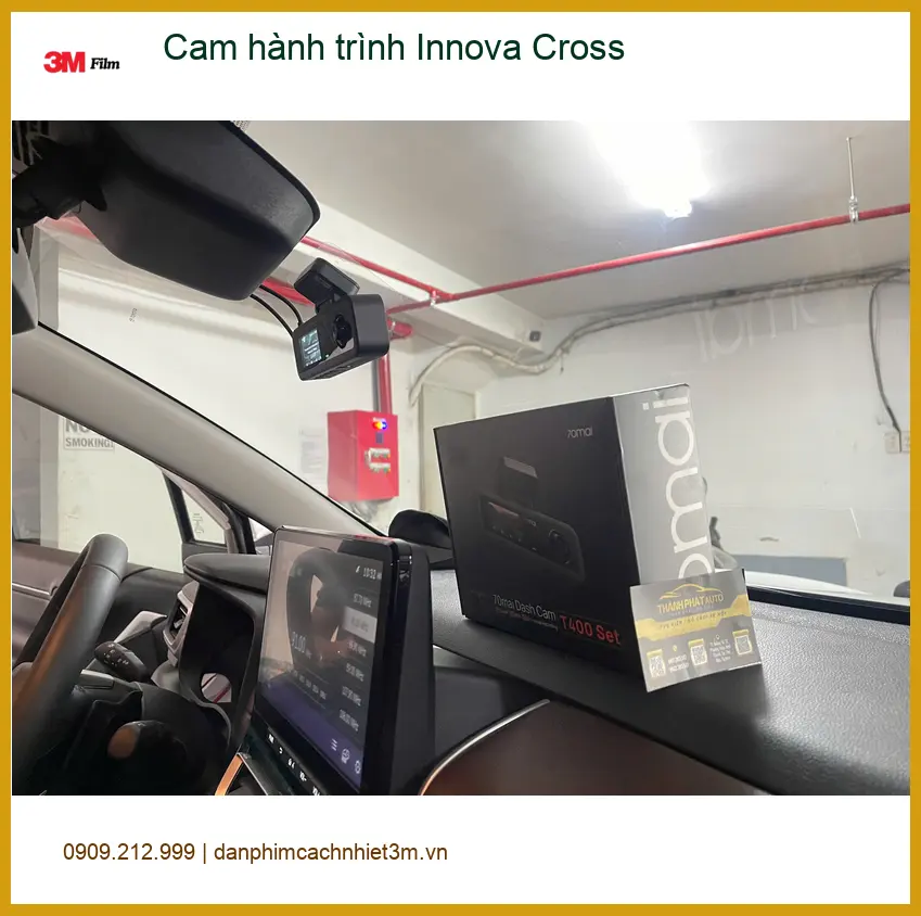 Anh Duy lắp cam hành trình Innova Cross Quận 9 để ghi lại lộ trình an toàn ảnh thực tế 5