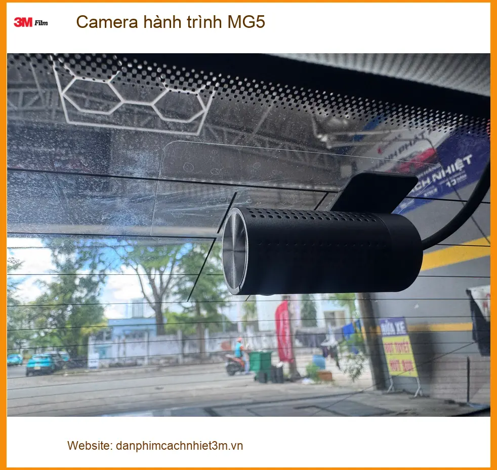 Anh Thọ lắp Camera hành trình MG5 tại Quận 9 để ghi lại hành trình rõ nét