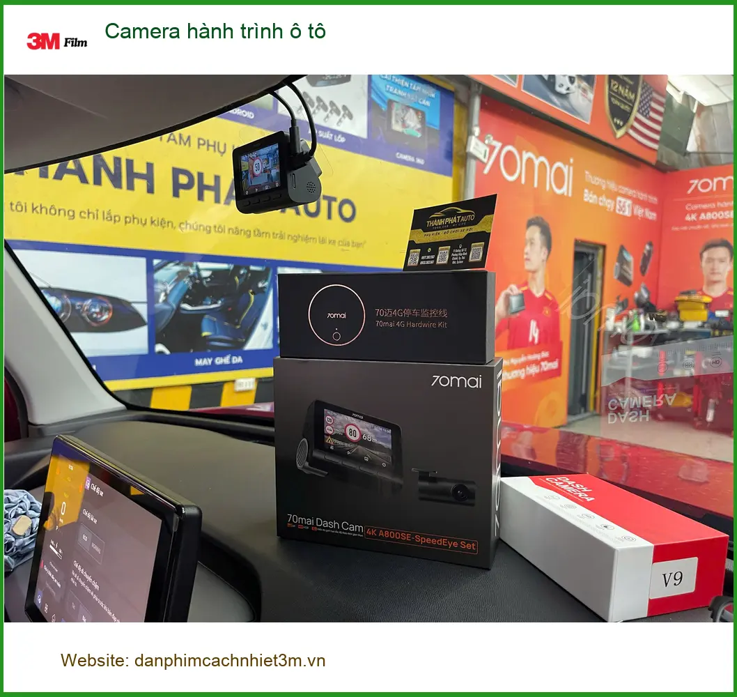 Chú Dũng gắn camera hành trình ô tô VinFast Lux A2.0 tại Quận 12.