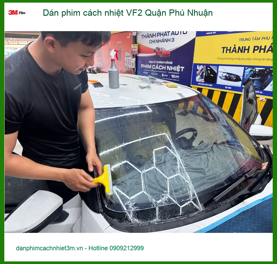Nơi Dán Phim Cách Nhiệt Ô Tô phim cách nhiệt VF2 Quận Phú Nhuận - Giá Tốt TPHCM