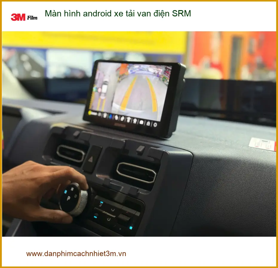 Anh Thành lắp màn hình Android cho xe tải van điện SRM tại Quận 12. ảnh thực tế 2