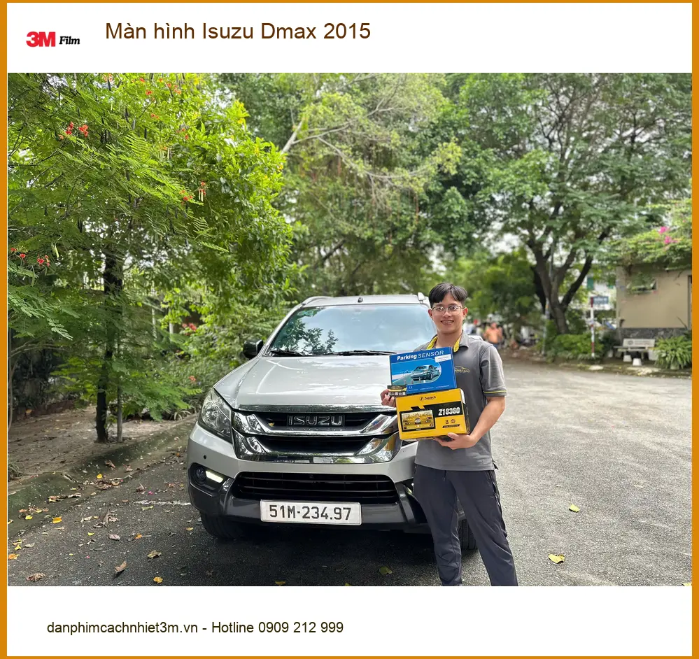 Chị Mai Phương nâng cấp màn hình Isuzu Dmax 2015 ở Thủ Đức do màn zin lỗi thời ảnh thực tế 3