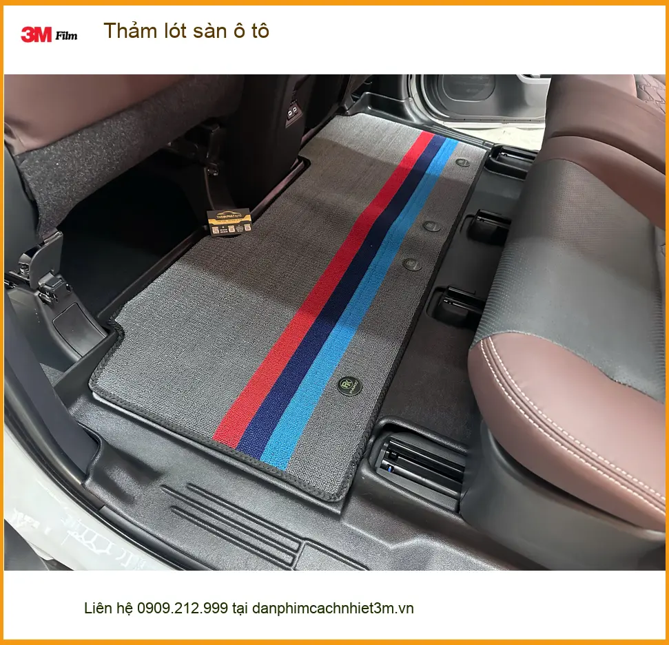 Anh Bách thay thảm lót sàn ô tô cho Kia Sonet tại Quận 12 để nội thất luôn sạch đẹp ảnh thực tế 3