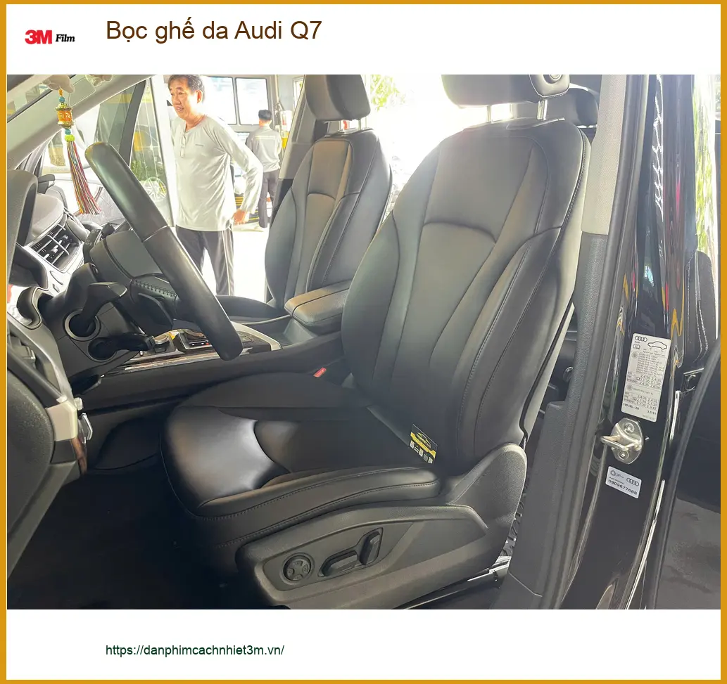 Anh Đạt bọc ghế da Audi Q7 tại Quận 9 để nội thất sang trọng, dễ vệ sinh ảnh thực tế 2