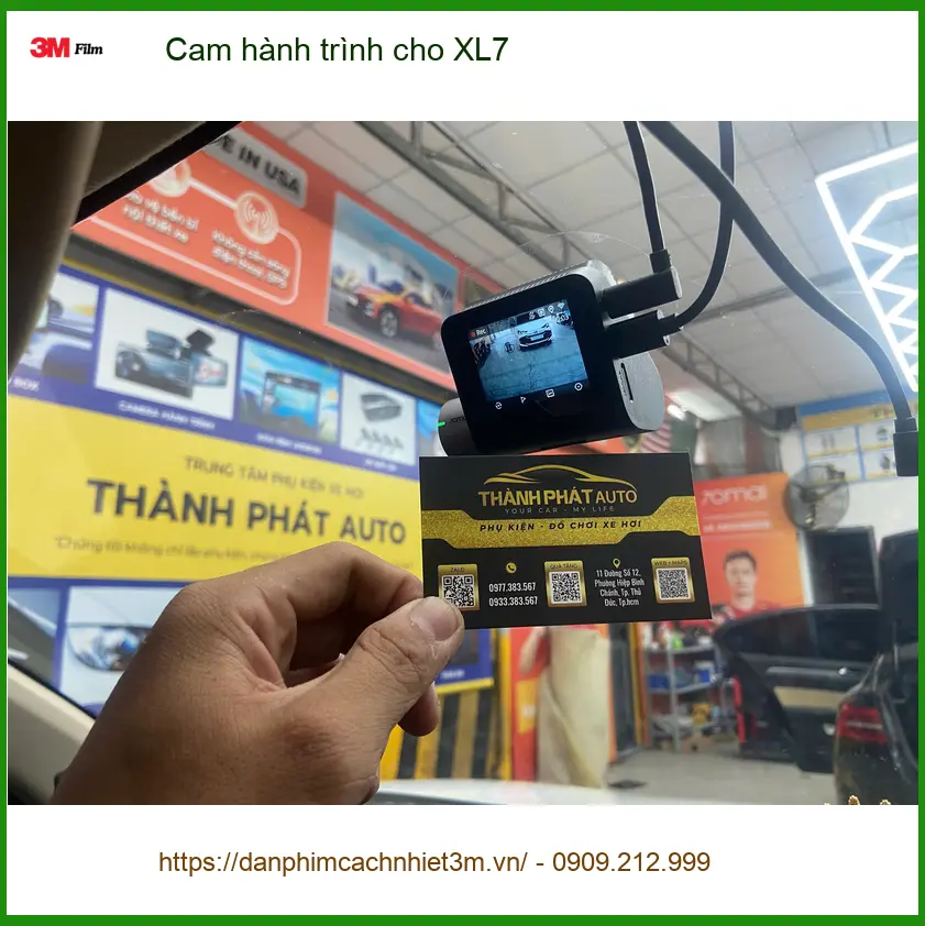 Anh Khang lắp cam hành trình cho Suzuki XL7 tại Quận 12 để an tâm lái xe