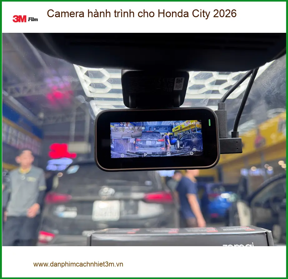 Anh Quân lắp camera hành trình cho Honda City 2026 tại Quận 9 để an tâm hơn khi lái xe