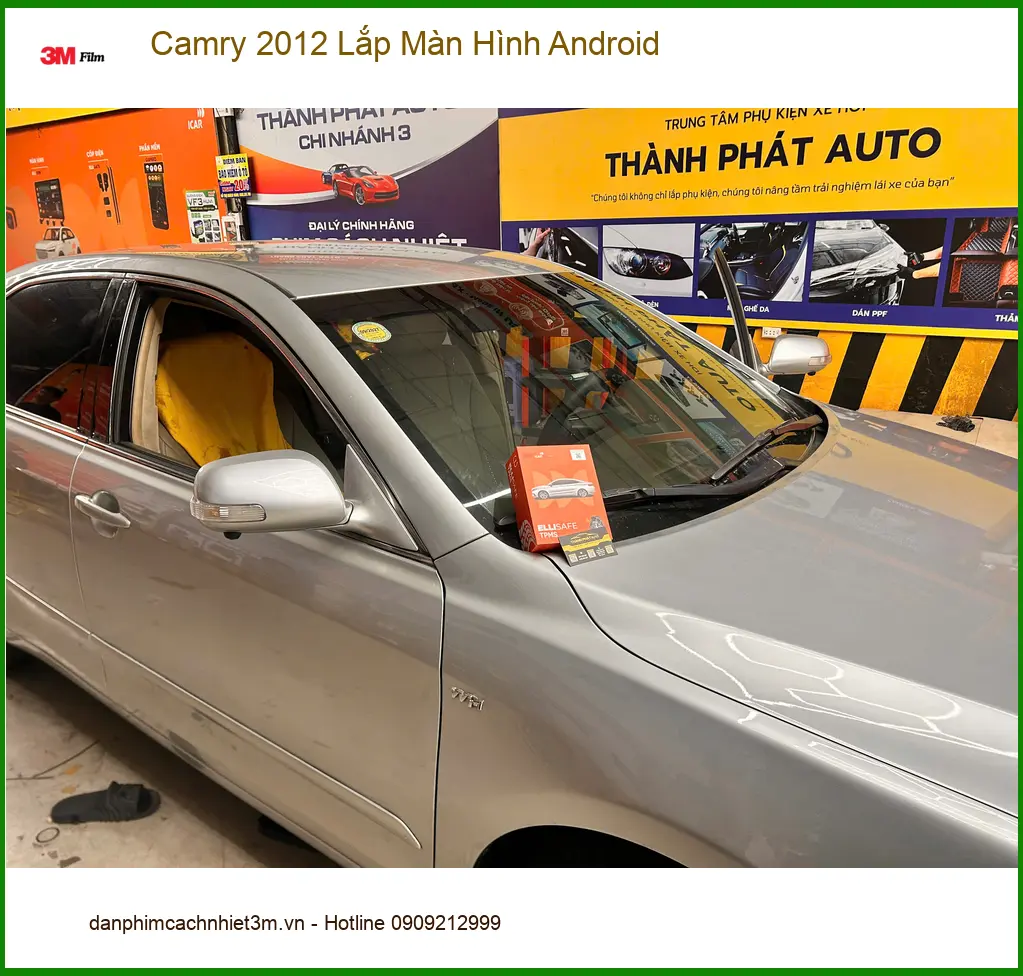 Anh Quang lắp màn hình Android cho Camry 2012 tại Quận 12 do màn zin lỗi thời ảnh thực tế 3
