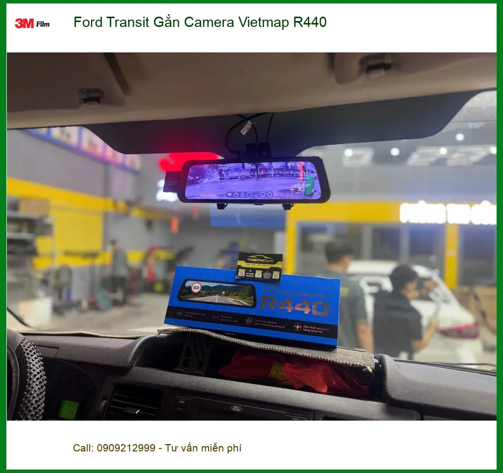 Anh Minh Khôi gắn Camera Vietmap R440 cho Ford Transit tại Quận 9