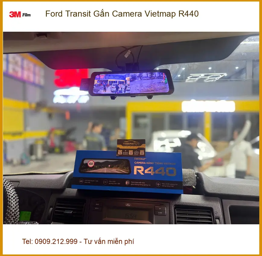 Anh Minh Khôi gắn Camera Vietmap R440 cho Ford Transit tại Quận 9 ảnh thực tế 2